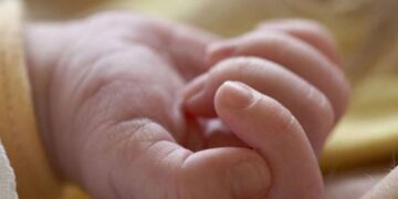 Χανιά: Στην εντατική βρέφος δύο εβδομάδων με βαριά τραύματα – Συνελήφθη η μητέρα του