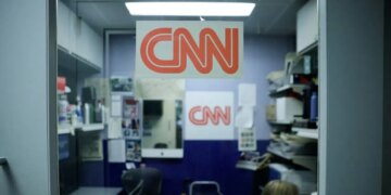 CNN: Νέο «μπλόκο» από τον Λευκό Οίκο - Αποκλείστηκε από την κάλυψη επίσκεψης του Τραμπ στο Τενεσί