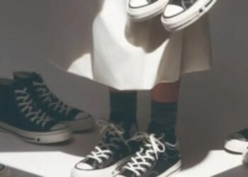 Σάλος με διαφήμιση της Converse: Αποσύρθηκε μετά τις αντιδράσεις ότι παρέπεμπε σε Κου Κλουξ Κλαν