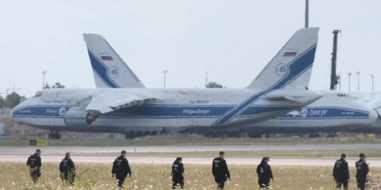 Γερμανία: Η Ρωσία πίσω από την επίθεση με drones στο αεροδρόμιο της Λειψίας - Κλείνει το ρωσικό προξενείο στη Βόννη