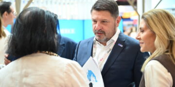 Χαρδαλιάς από Παρίσι: «Χτίζουμε μια Αττική με ισχυρό διεθνές αποτύπωμα στον τουρισμό και την καινοτομία»
