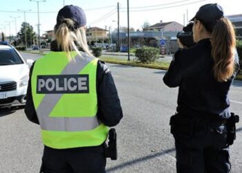 Τροχαίο στην παραλιακή: Δυσχέρεια στην κυκλοφορία στο ύψος της Μαρίνας Φλοίσβου