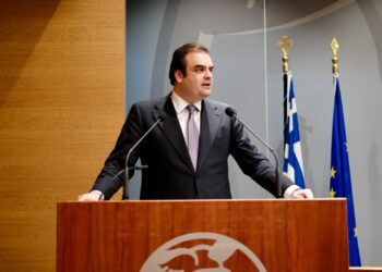 Πιερρακάκης στο ΕΒΕΑ: Η στήριξη των επιχειρήσεων είναι σταθερή επιλογή – Προχωρήσαμε σε 23 παρεμβάσεις από το 2019