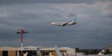 Πρέσβης του Ισραήλ για τη Flydubai: «Ακούστε τα κλάματα των παιδιών» - Συγκλονιστικά βίντεο από την πτήση
