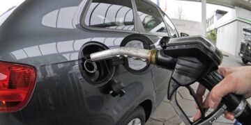 Γερμανία: Μειώνεται ο ενεργειακός φόρος στα καύσιμα – Έρχεται πλαφόν στις τιμές