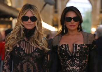 Χάιντι Κλουμ: Αποκαλυπτική εμφάνιση με φόρεμα Σίλια Κριθαριώτη στο Vogue World 2026 στο Μιλάνο