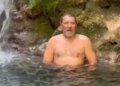 Ο Γιάννης Στάνκογλου έκανε μπάνιο στη Μαύρη Σπηλιά Ευρυτανίας