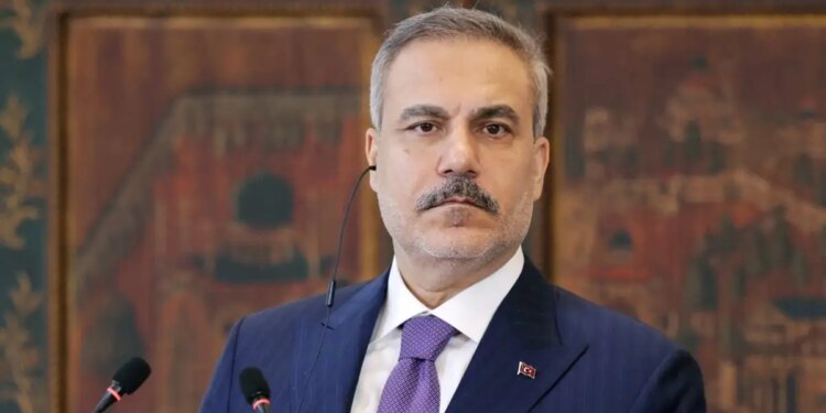 Φιντάν σε ΗΠΑ: Πιέστε το Ισραήλ να τερματίσει τις πολιτικές του στη Μέση Ανατολή