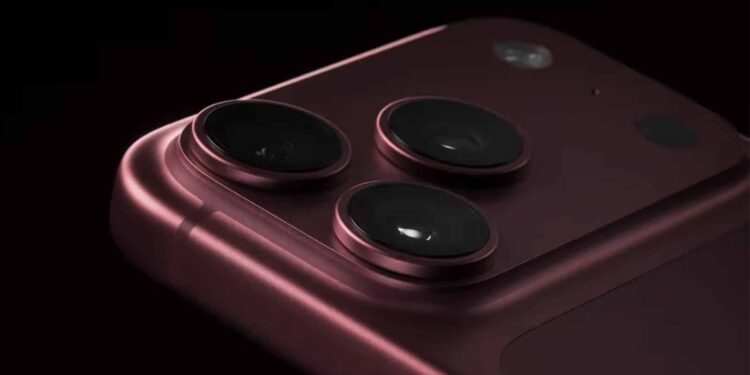 iPhone 18 Pro Burgundy