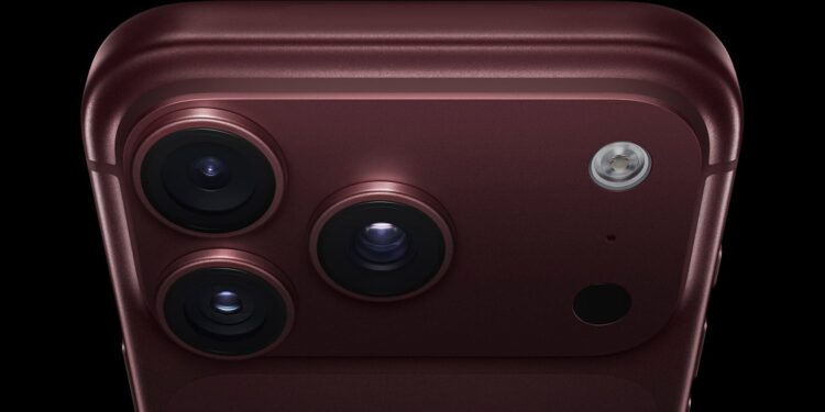 iPhone 18 Pro camera back