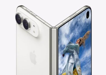 iPhone Fold official