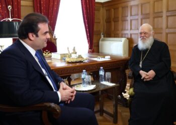 Συνάντηση του Αρχιεπισκόπου Ιερωνύμου με τον  Κυριάκο Πιερρακάκη