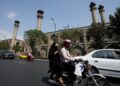 Ιράν: Σε νέο χαμηλό πέφτει το ριάλ - Έχει χάσει το μισό της αξίας του το τελευταίο έτος
