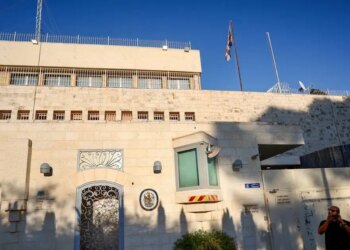 Independent: Βρετανία και Ισραήλ σε διπλωματική διαμάχη -  Ο λόγος που οι άλλοτε ιστορικοί σύμμαχοι «τα έσπασαν» για τον εποικισμό της Δυτικής Όχθης