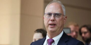 Ρωσία: Με τον ειδικό απεσταλμένο του Πούτιν, Ντμίτριεφ θα συναντηθεί Γουίτκοφ και Κούσνερ