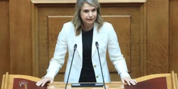 H Μ. Αποστολάκη επικεφαλής κλιμακίου του ΠΑΣΟΚ – ΚΙΝΑΛ στην ΠΕ Κοζάνης
