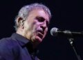 Ο Γιώργος Νταλάρας για τον θάνατο του Γιώργου Μαζωνάκη: «Τόσο νωρίς, πόσο κρίμα, στο καλό αγόρι μου»
