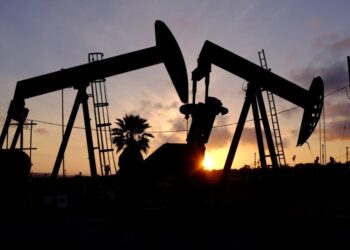 Άνοδος στις τιμές του πετρελαίου μετά τη νέα ένταση στη Μέση Ανατολή