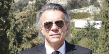 Ηλίας Ψινάκης: «Με λυπήθηκα και λυπήθηκα πάρα πολύ τους πλούσιους με σκάφη»