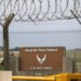 Έρευνα της Αντιτρομοκρατικής και συλλήψεις μετά το συναγερμό ασφαλείας σε στρατιωτική βάση Βρετανίας – ΗΠΑ