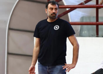 Ρώσσης: «Αν είμαστε ξανά μια “γροθιά” θα κυλήσει καλά η χρονιά» - www.ertsports.gr