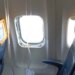 Η Ryanair αμφισβητεί ότι ο Σέρβος επιβάτης βγήκε από το παράθυρο του αεροσκάφους στην πτήση «θρίλερ» στην Ελλάδα