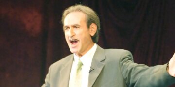 Σωτήρης Μουστάκας: Αφιέρωμα της Φίνος Φιλμ για τον σπουδαίο ηθοποιό που σήμερα θα γινόταν 86 ετών