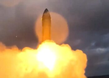 Ο πύραυλος Starship του Μασκ εκτόξευσε 26 δορυφόρους Starlink και εξερράγη στον Ειρηνικό - Εντυπωσιακές εικόνες