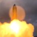 Ο πύραυλος Starship του Μασκ εκτόξευσε 26 δορυφόρους Starlink και εξερράγη στον Ειρηνικό - Εντυπωσιακές εικόνες
