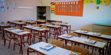 Νέα σχολική χρονιά: Από κάλυψη κενών μέχρι στέγαση εκπαιδευτικών - Οι αρμόδιοι μιλούν στο ΕΡΤnews Radio 105,8  - ertnews.gr