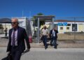 Οικογένειες μηχανοδηγών στη δίκη για τα Τέμπη: «Σκότωσαν τα παιδιά μας πάνω από μια φορά» - Ένταση μεταξύ συγγενών θυμάτων - ertnews.gr