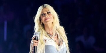 Άννα Βίσση: Δεν με πειράζει η ηλικία καθόλου, θα με πειράξει όμως πολύ αν η φωνή μου δεν με «ακούει»