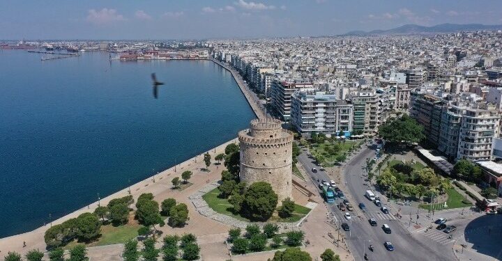 ΔΕΘ – Στα ύψη το πολιτικό θερμόμετρο: «Κλειδώνουν» τα κυβερνητικά μέτρα – Σκληραίνει τη στάση της η αντιπολίτευση