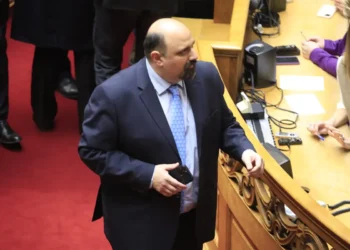 Τέμπη: «Θα αποδειχθεί η αθωότητά μου» δηλώνει ο Τριαντόπουλος για την παραπομπή του στο Ειδικό Δικαστήριο – Πυρά της αντιπολίτευσης