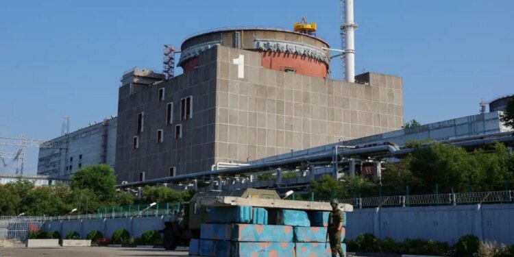 Ρωσία: 2 νεκροί στρατιώτες μετά από ουκρανική επίθεση σε βυτιοφόρα κοντά στον πυρηνικό σταθμό της Ζαπορίζια