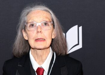 Αν Κάρσον: Η ποιήτρια και συγγραφέας που φέρνει την αρχαία Ελλάδα στο σήμερα