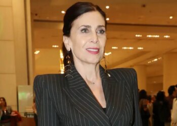Κατερίνα Διδασκάλου: «Δεν έχω κάνει καμία πλαστική, έχω γεννηθεί την ίδια μέρα με τη Μόνικα Μπελούτσι»