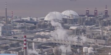Συμφωνία Τραμπ – Πούτιν για το ρωσικό ντίζελ: Προσδοκίες για πτώση των τιμών από τη Δευτέρα – Τι εκτιμάται για τη μείωση στην αντλία