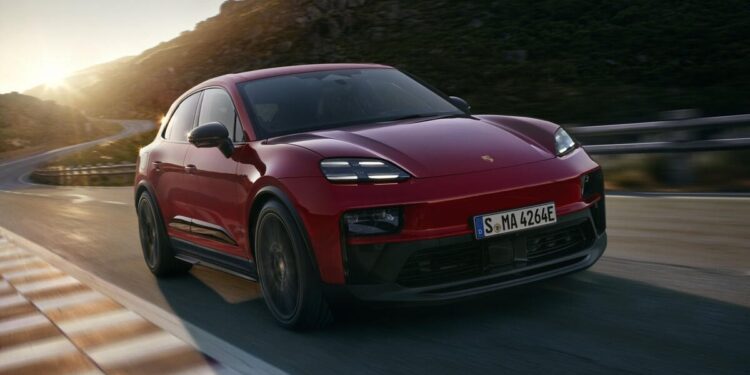 Η Porsche ξεκίνησε την εξέλιξη της θερμικής Macan