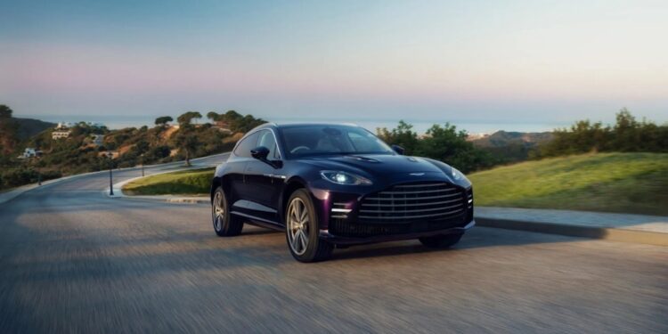 Η Aston Martin DBX έχει πλέον και έκδοση GT με 727 ίππους