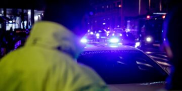 Ελευσίνα: Άγνωστοι επιτέθηκαν και μαχαίρωσαν άνδρα στον μηρό - ertnews.gr
