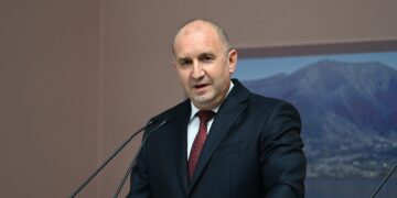 Ράντεφ: «Αν στο παρελθόν ο βασιλιάς Σαμουήλ μας χώριζε, σήμερα μας ενώνει» - ertnews.gr