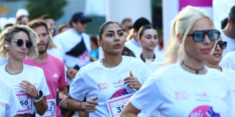 Greece Race for the Cure: Πάνω από 58.000 συμμετοχές στον αγώνα κατά του καρκίνου του μαστού