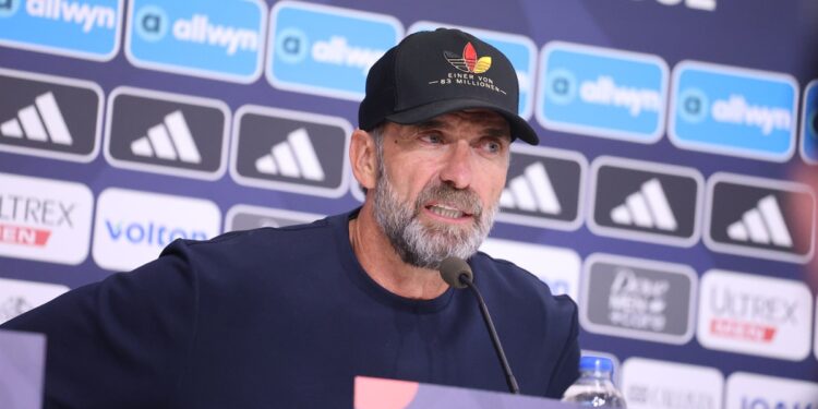 Κλοπ: «Έπαιξε έξυπνα και πειθαρχημένα η Ελλάδα, δεν ανήκει στις μικρές ποδοσφαιρικά χώρες» - www.ertsports.gr
