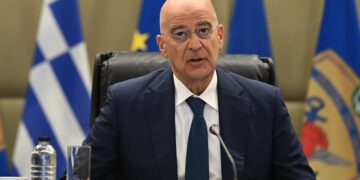 Νίκος Δένδιας: Συγχωνεύσεις και καταργήσεις 56 μονάδων και 126 δομών των Ενόπλων Δυνάμεων