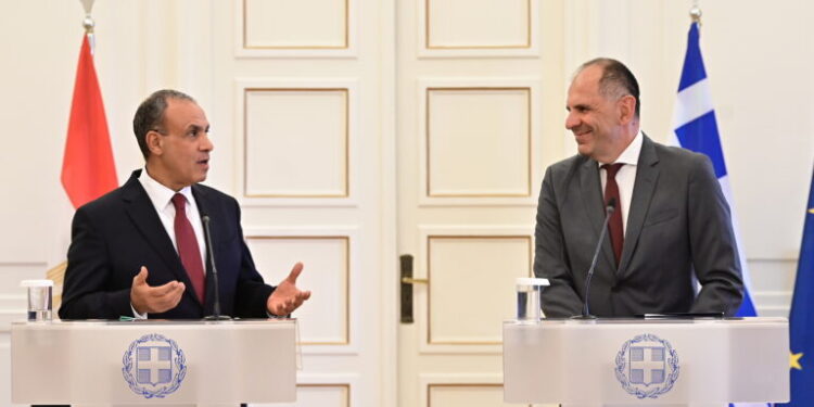 Τηλεφωνική συνομιλία υπουργών Εξωτερικών Ελλάδας και Αιγύπτου