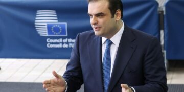 «Πράσινο φως» από την Κομισιόν στην Ελλάδα για την ενεργειακή ρήτρα διαφυγής – Επενδύσεις 1 δισ. ευρώ έως το 2028