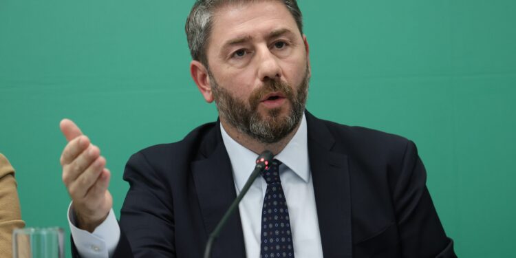 Βίντεο Ανδρουλάκη στο TikTok για την πρόταση νόμου του ΠΑΣΟΚ σχετικά με το ιδιωτικό χρέος - «Βάζουμε κανόνες και δίνουμε πραγματικές λύσεις»