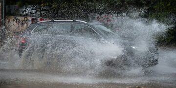 Καιρός: Βροχές και πτώση της θερμοκρασίας το Σαββατοκύριακο, πού θα είναι πιο έντονα τα φαινόμενα - Πρόγνωση από τον Γ. Εμμανουήλ - ertnews.gr