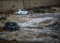 Κακοκαιρία: Νεκρός 62χρονος στη Ρόδο, κόπηκε στα δύο δρόμος στην Εύβοια, πλημμύρες σε Σποράδες και Ωρωπό - Πότε υποχωρούν τα φαινόμενα - ertnews.gr